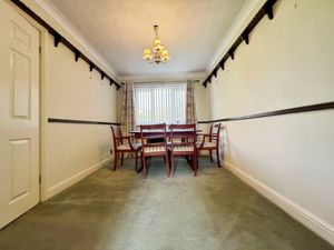 Dining room- click for photo gallery
